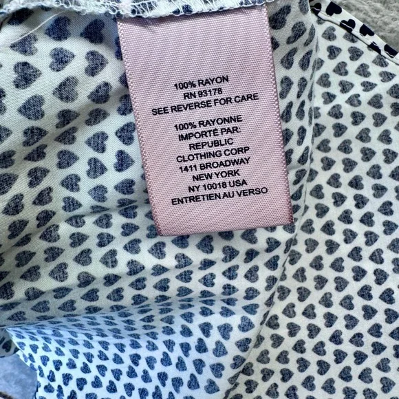 Philosophy Republic Clothing Women's Navy Heart Print Blouse XS Anthropologie - Picture 5 of 8